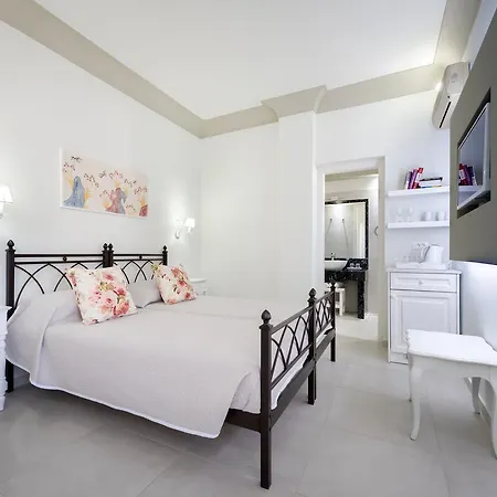 Zephyros Hotel 3*