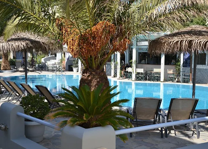 Zephyros 3* Kamari (Santorini)