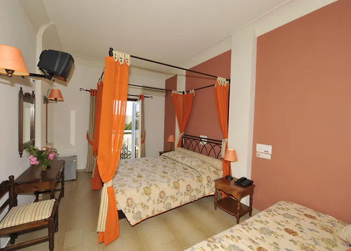 Hotel Zephyros Kamari (Santorini)