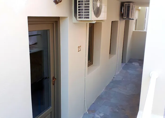 Hotel Zephyros Kamari (Santorini)