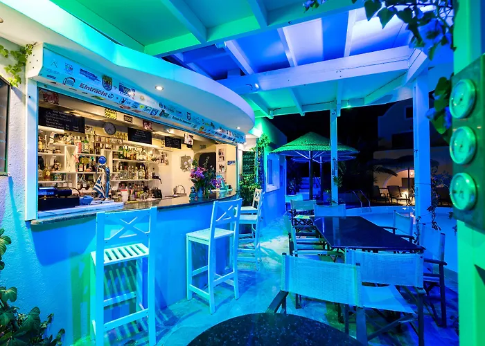 Zephyros Kamari (Santorini)