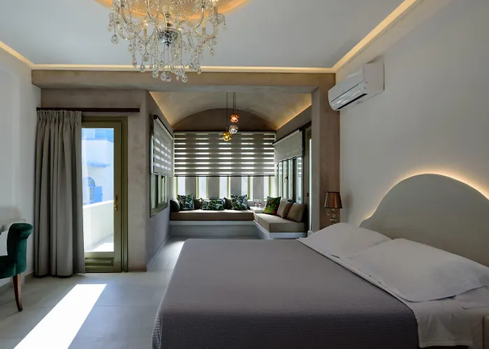 Zephyros 3* Kamari (Santorini)