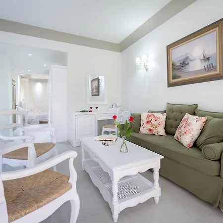 Zephyros Hotel Kamari (Santorini)