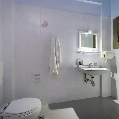Zephyros Hotel