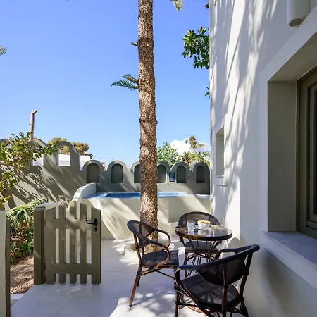 Zephyros Kamari (Santorini)