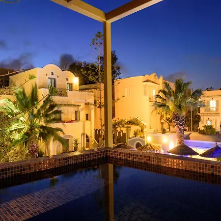 Zephyros Hotel 3*