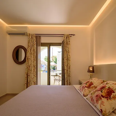 Zephyros 3* Kamari (Santorini)