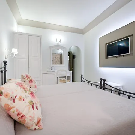 泽菲罗斯酒店 酒店